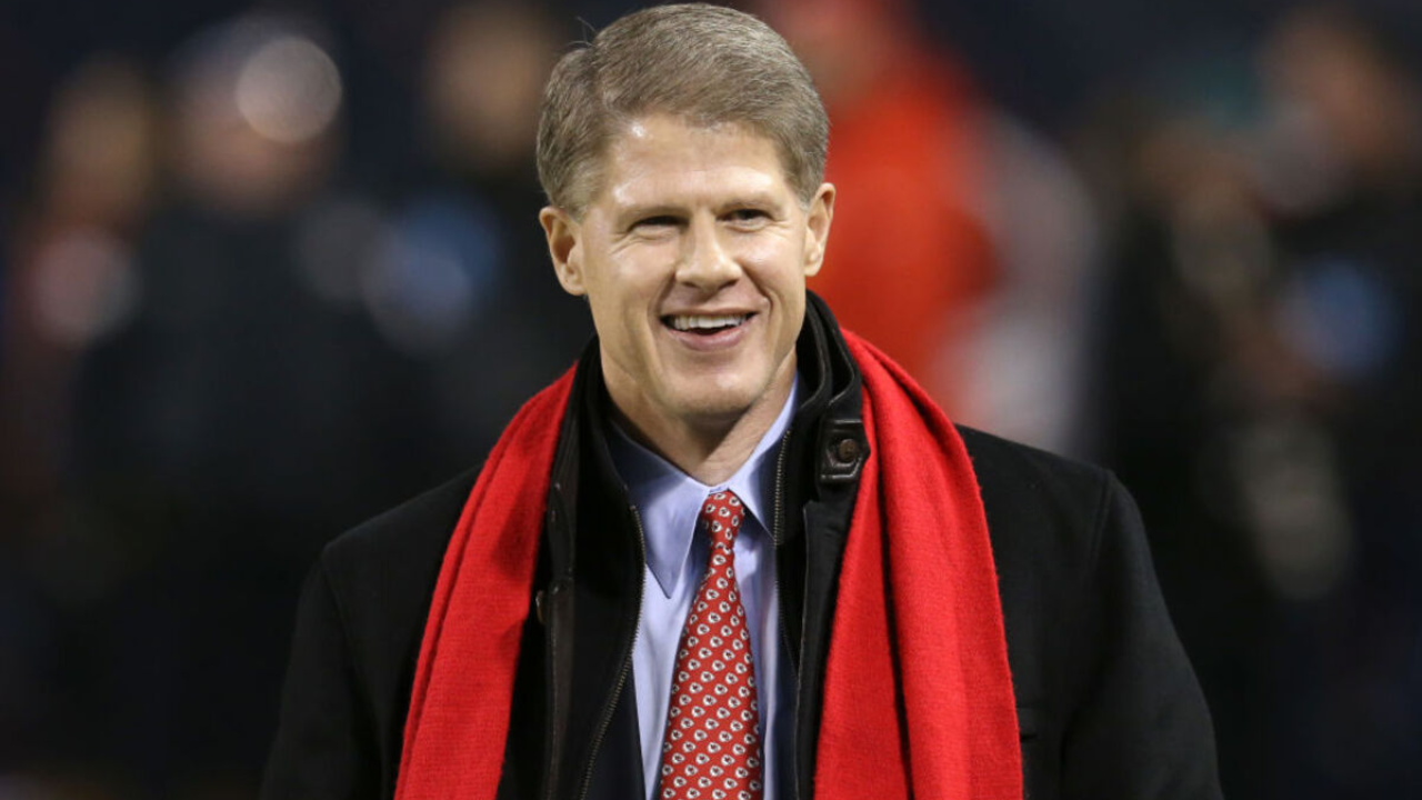 clark hunt net worth