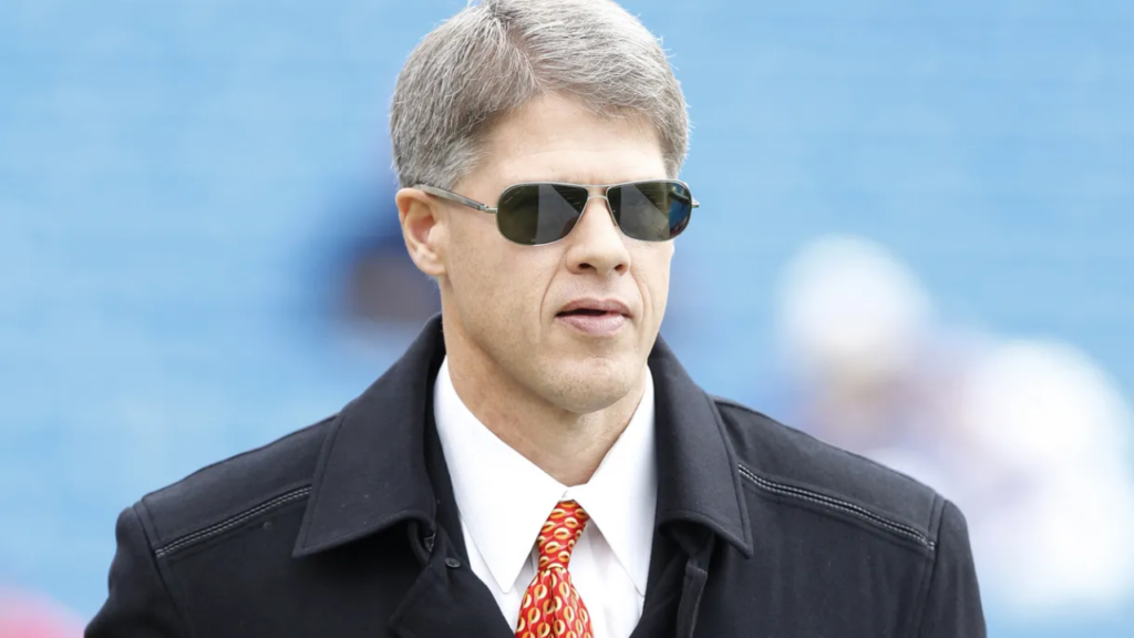 clark hunt net worth