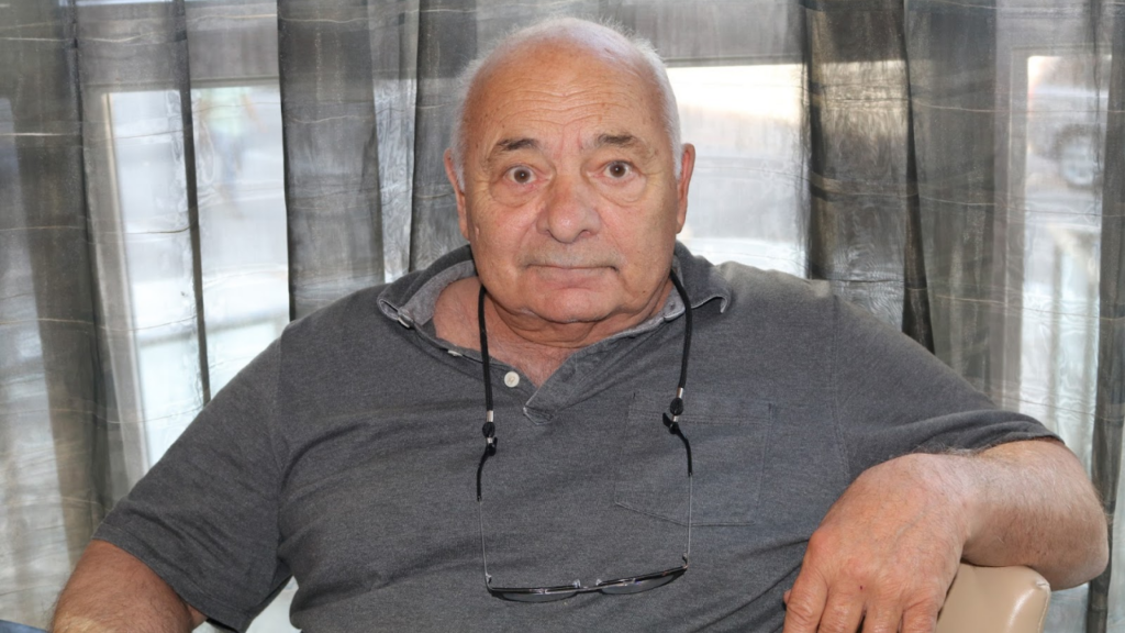 burt young net worth