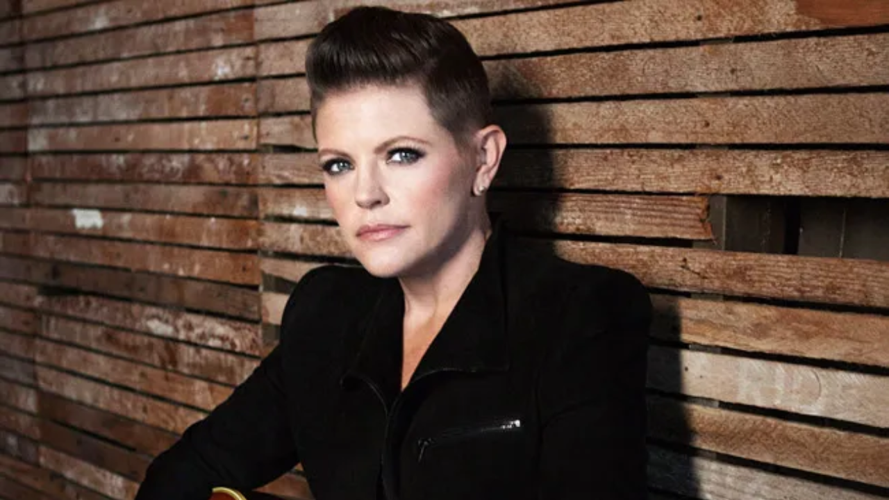 is natalie maines pregnant