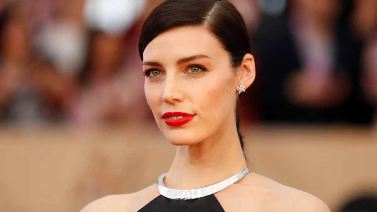 who is jessica paré married to